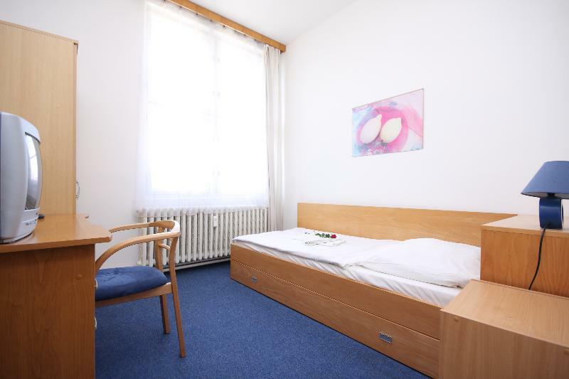 Claris 3* Praga