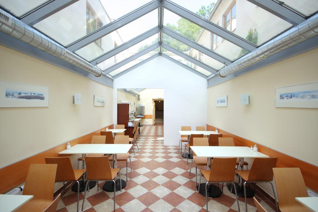 Claris Hotel Praga